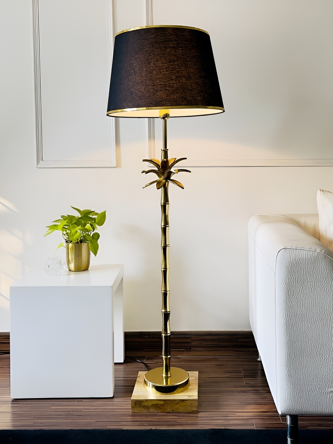 

CasaGold Beige & Brown Coconut Tree-Floor Lamp, Gold