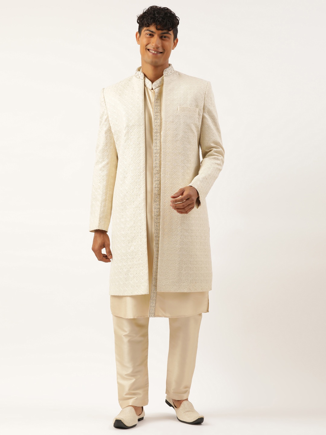 

TheEthnic.Co Embroidered Sherwani Set, Cream