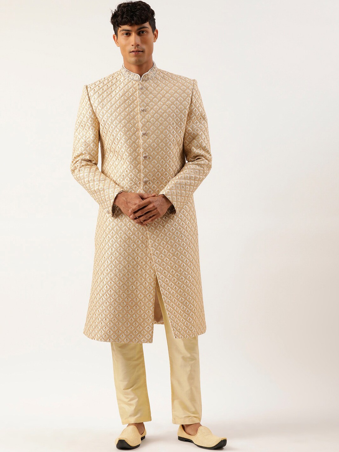 

TheEthnic.Co Embroidered Sherwani Set, White