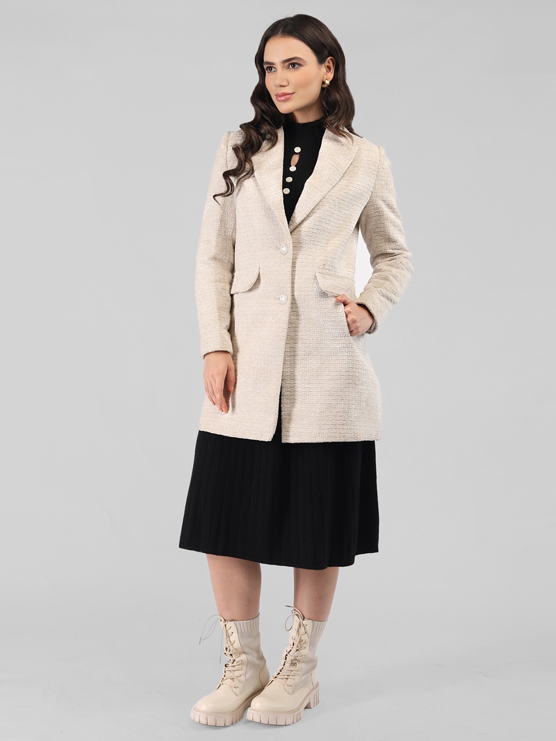 

LURE URBAN Self Design Notched Lapel Collar Single Breasted Woollen Overcoat, Off white