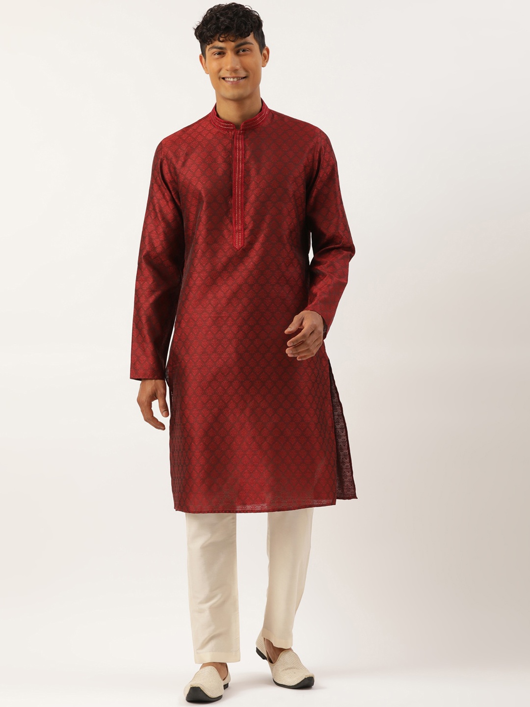 

TheEthnic.Co Ethnic Motifs Woven Design Straight Kurta with Pyjamas, Maroon