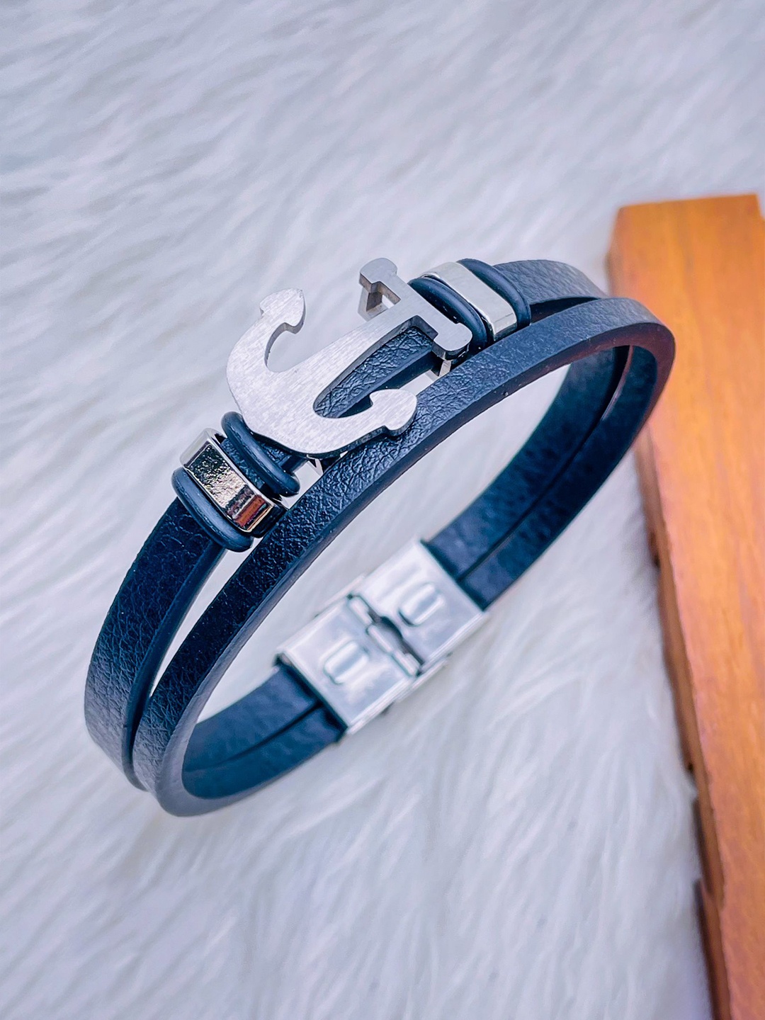 

ZIVOM Men Black & Silver-Toned Leather Silver-Plated Wraparound Bracelet