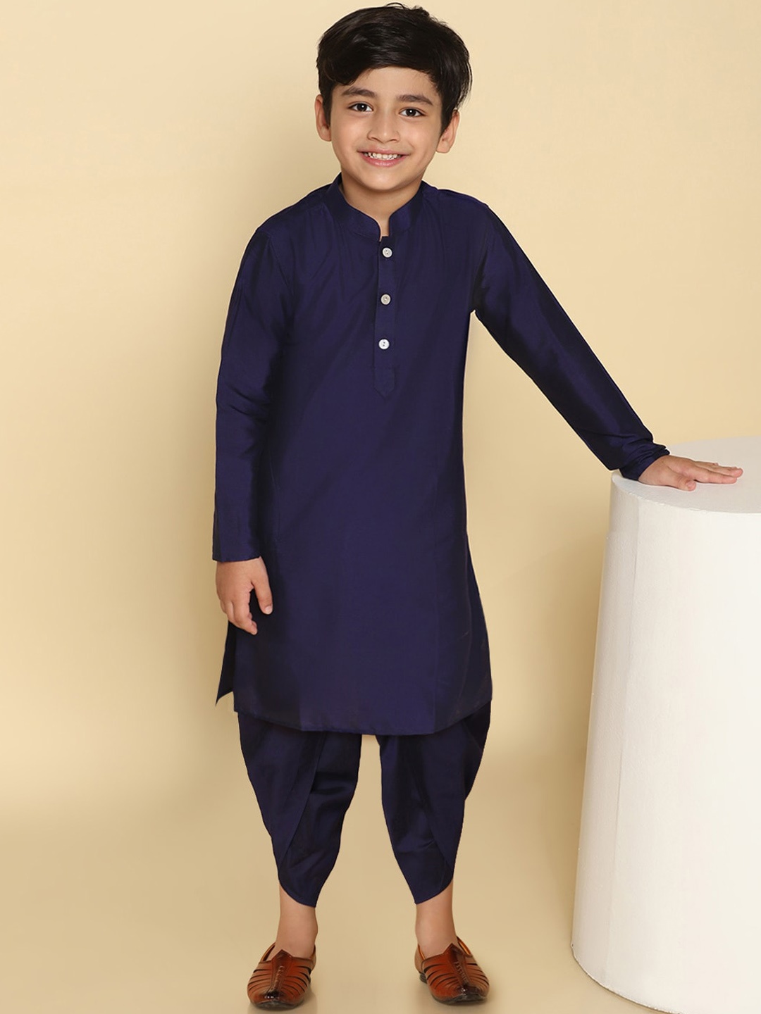 

KISAH Boys Blue Mandarin Collar Long Sleeve Pure Cotton Kurta With Dhoti Pants