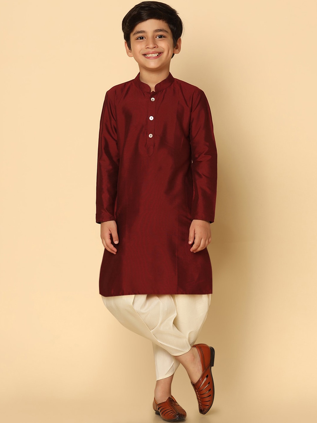 

KISAH Boys Mandarin Collar Regular Kurta With Dhoti Pants, Maroon