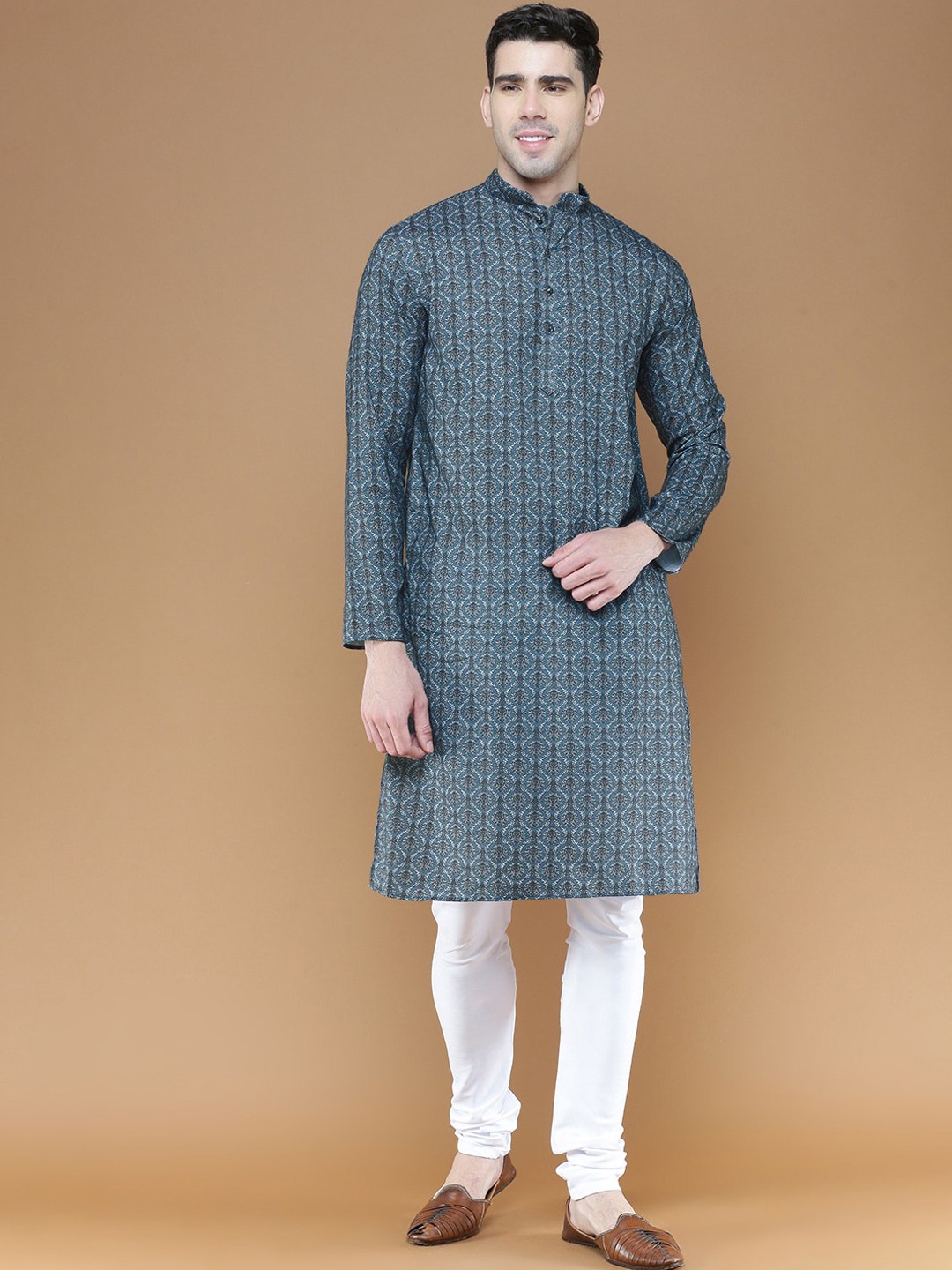 

Sanwara Ethnic Motifs Printed Kurta & Pyjamas, Blue