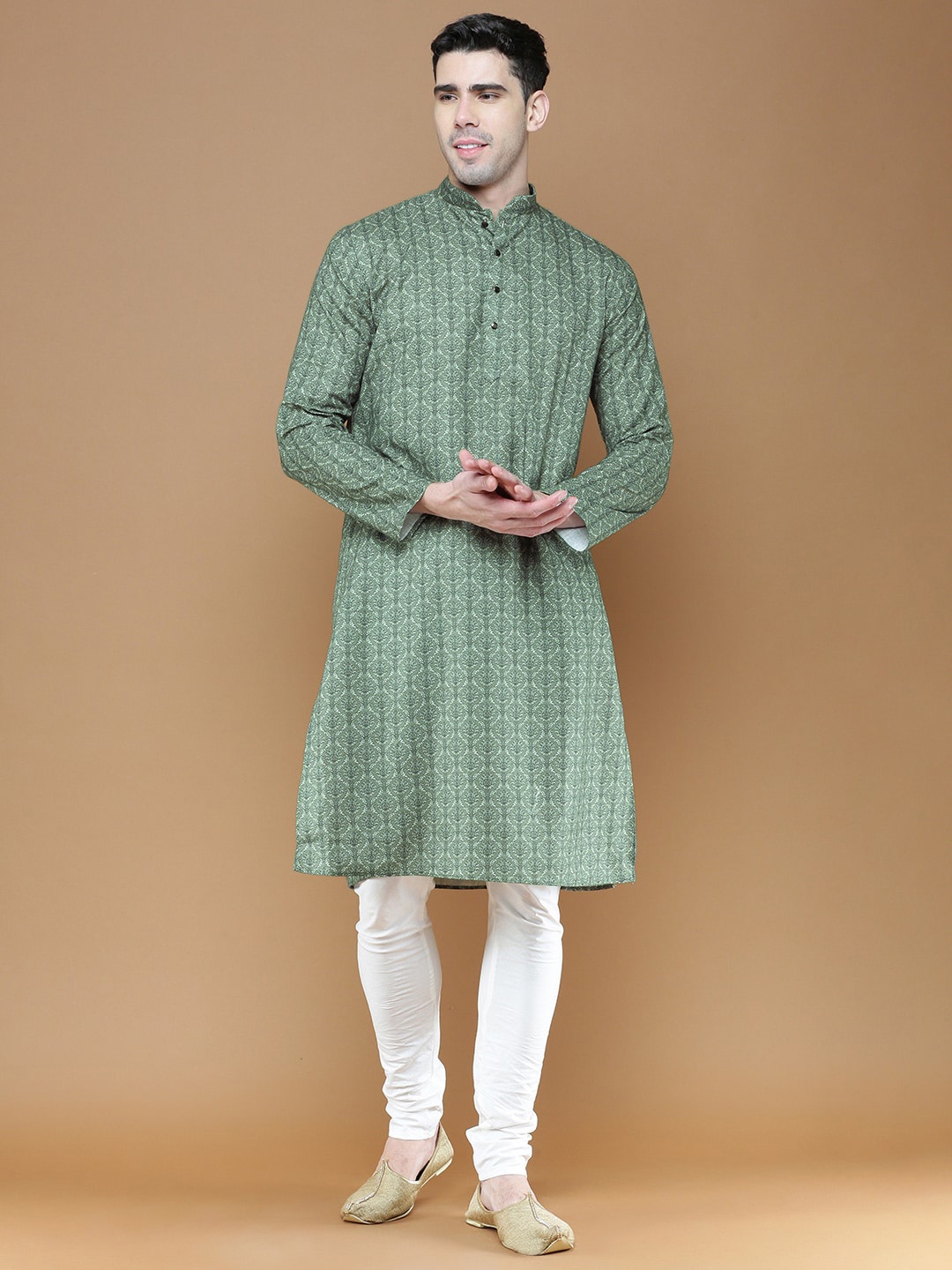 

Sanwara Ethnic Motifs Printed Regular Kurta with Churidar, Green