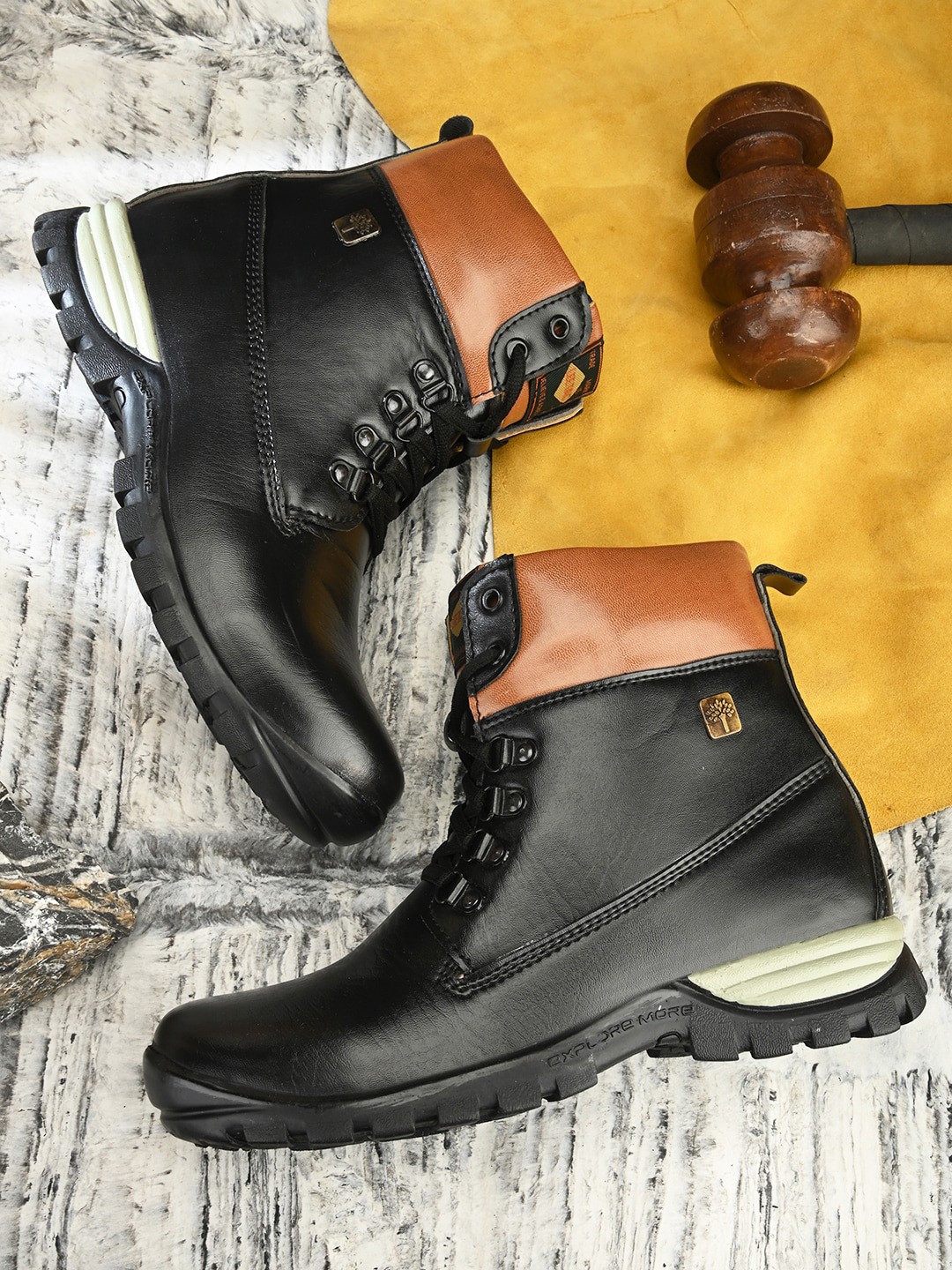 

IMCOLUS Men Mid Top Regular Boots, Black