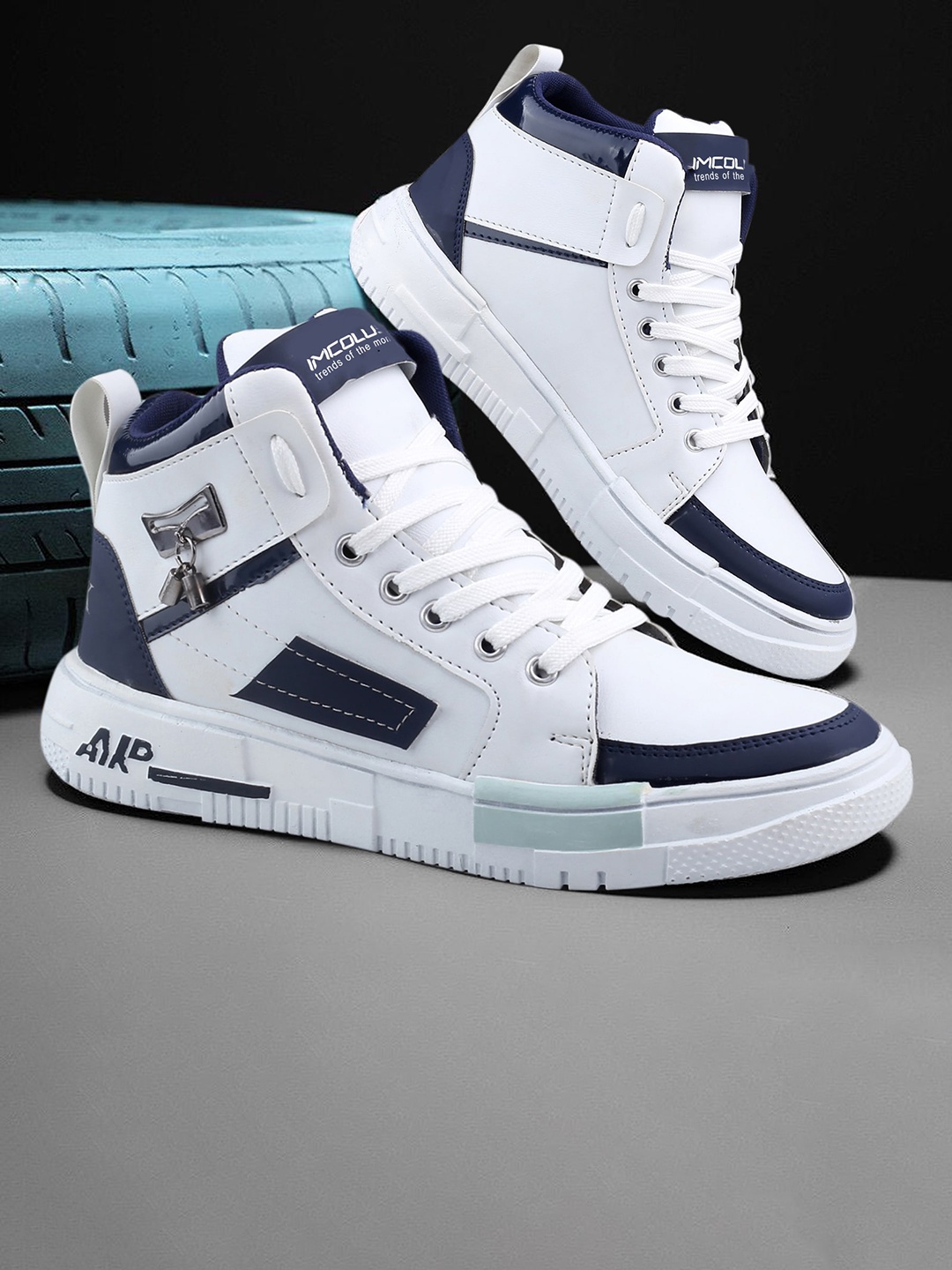 

IMCOLUS Men Colourblocked Mid-Top Sneakers, White