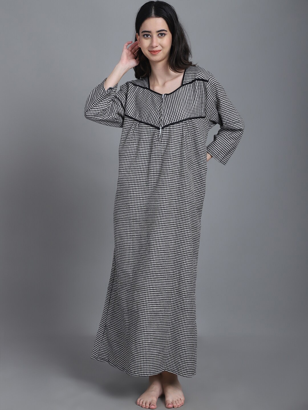 

Shararat Checked Maxi Nightdress, Black