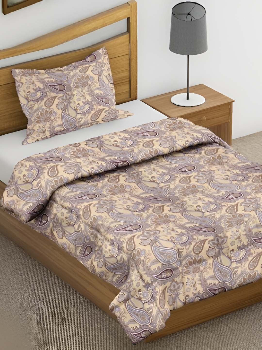 

LINENOVATION Beige & Mauve Ethnic Motifs 200 GSM AC Room Double Bed Comforter