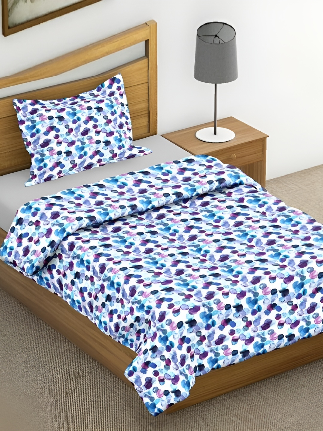 

LINENOVATION White & Blue Abstract 200 GSM AC Room Double Bed Comforter