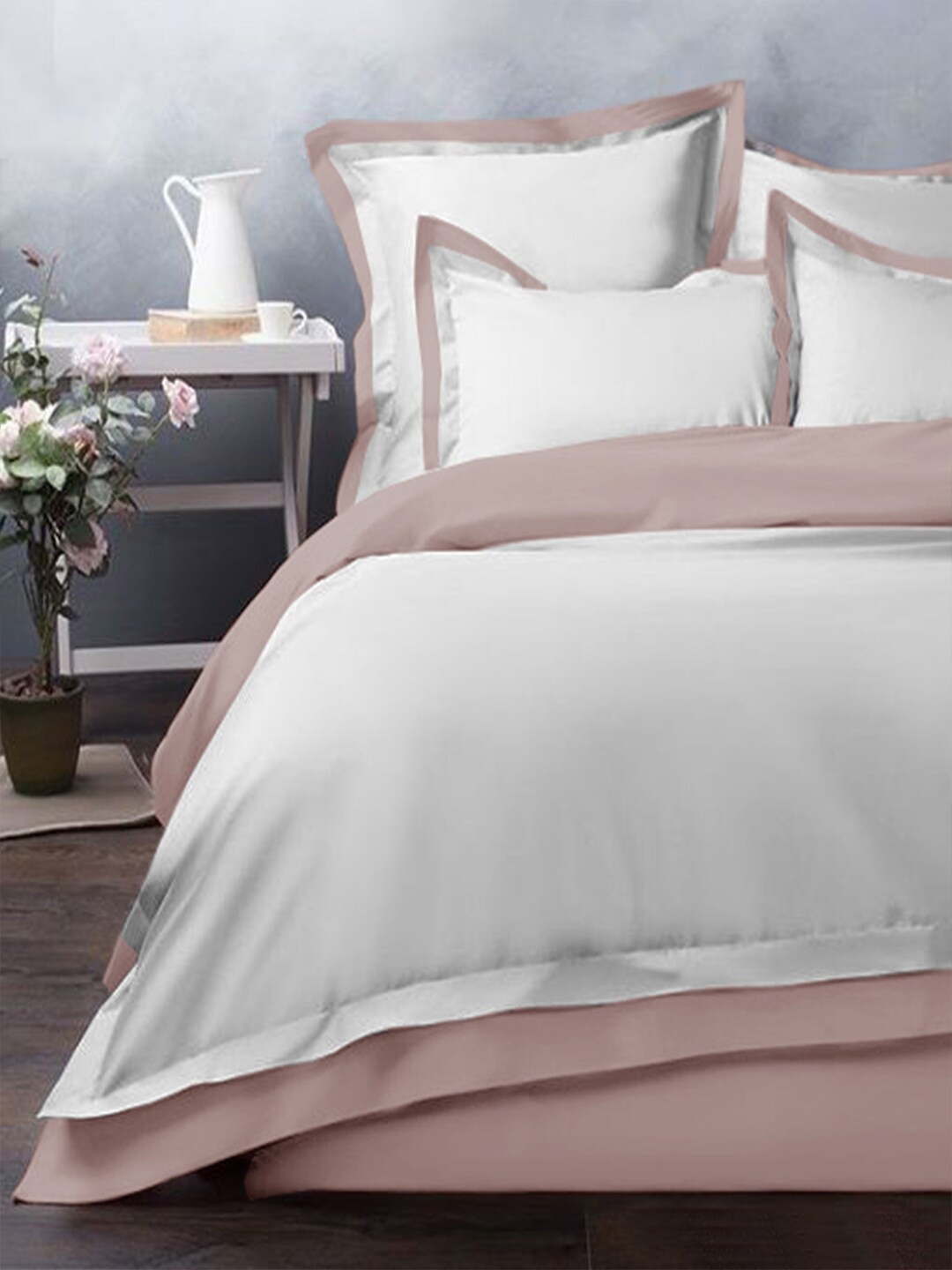 

THE WHITE MOSS Peach Heavy Winter 150 GSM Double Bed Comforter With 2 Pillow Covers