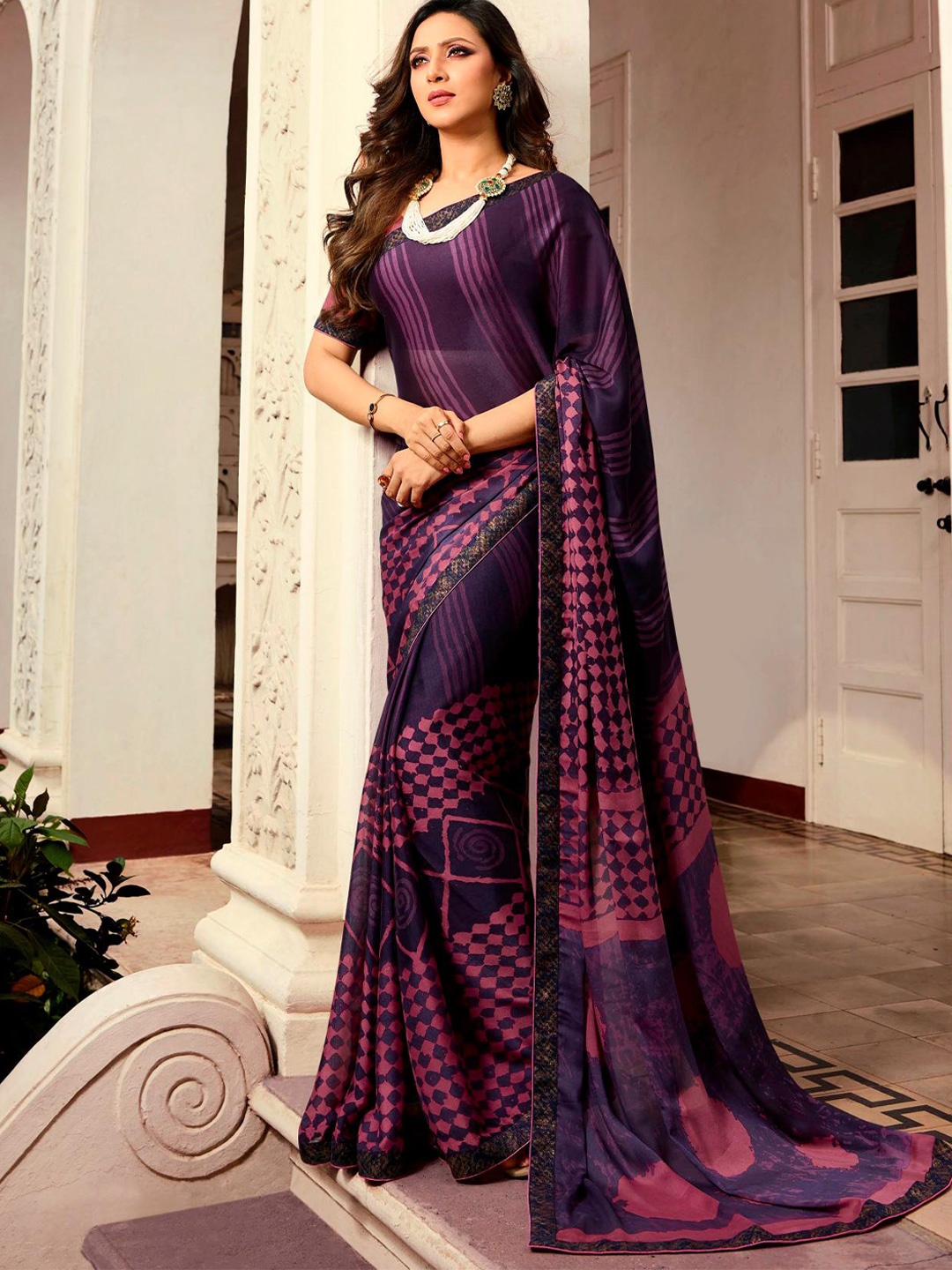 

Civamee Geometric Printed Saree, Purple