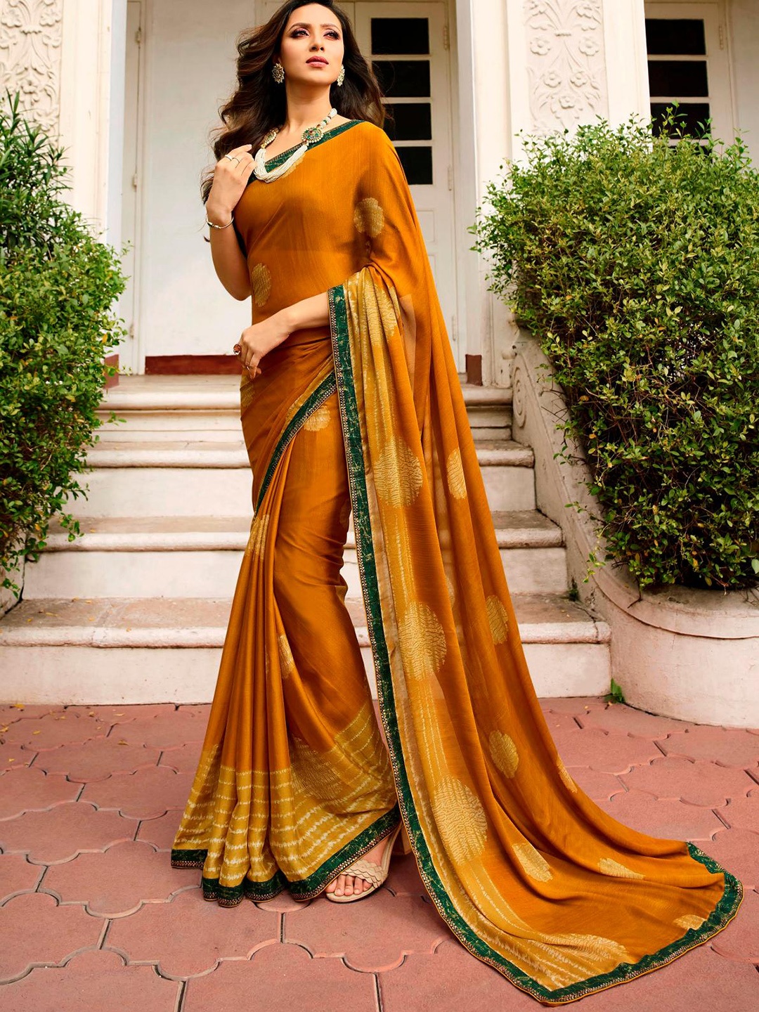 

Civamee Tie & Dye Printed Border Saree, Orange