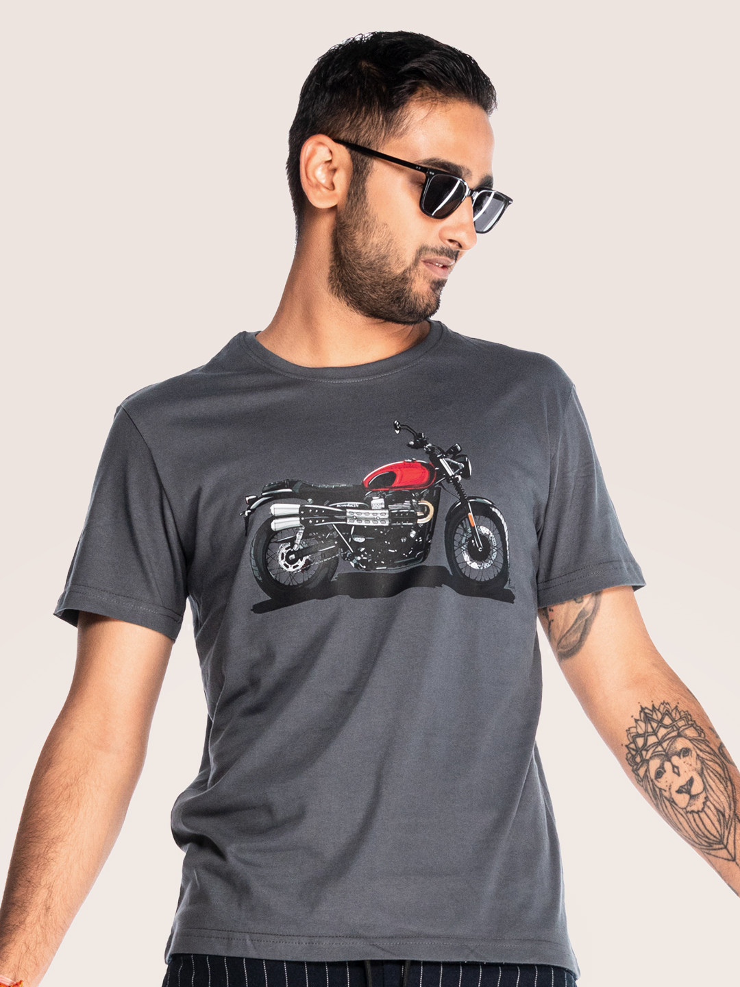 

WANDERLOOMS Graphic Printed Cotton T-shirt, Grey