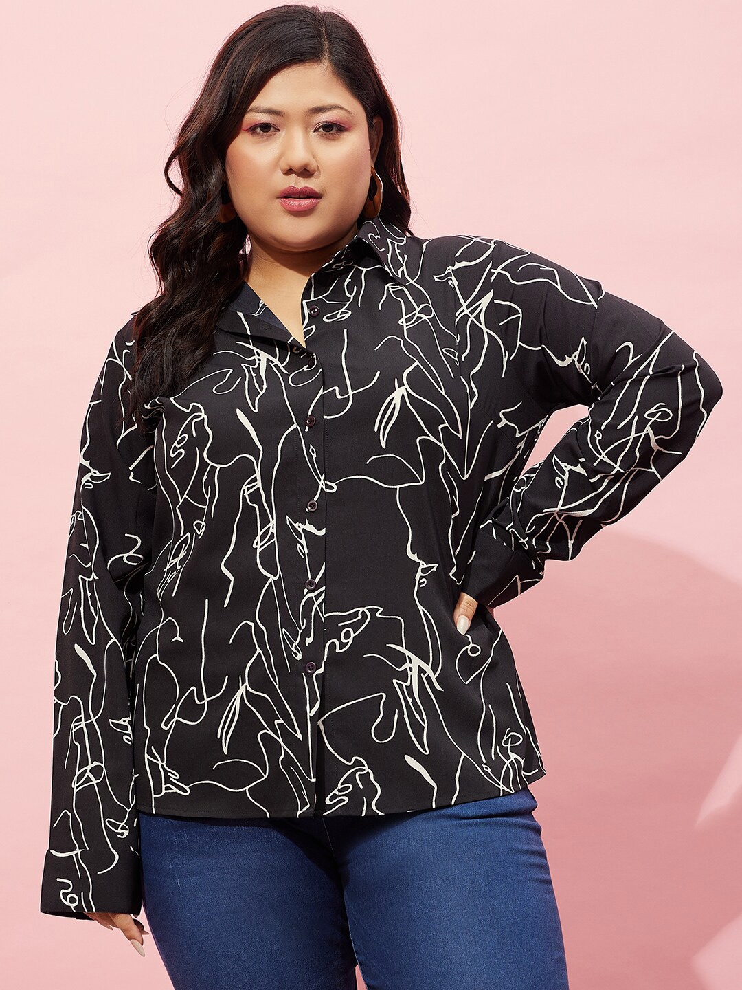 

Berrylush Curve Printed Classic Shirt, Black