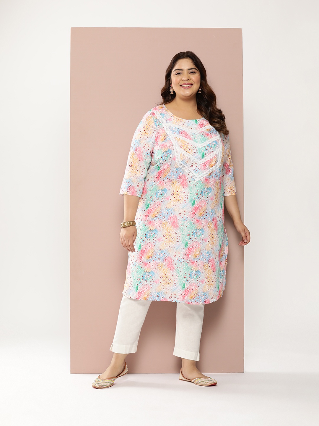 

Sztori Plus Size Dyed & Printed Kurta, Multi