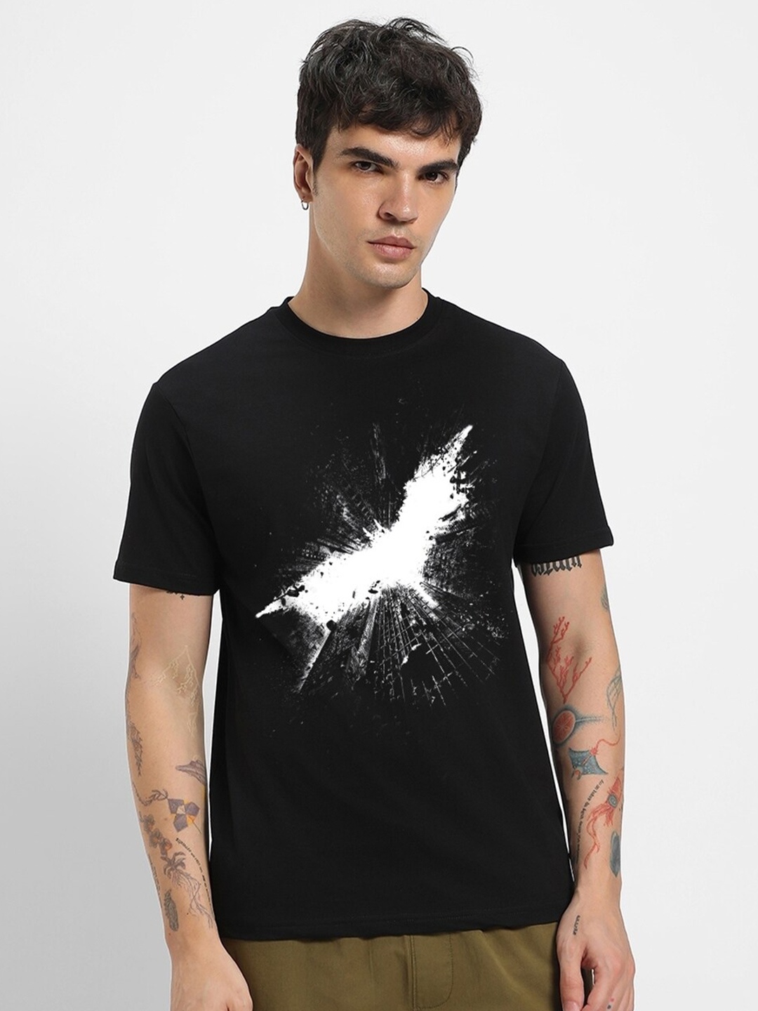 

Bewakoof Black Batman Printed Cotton T-shirt