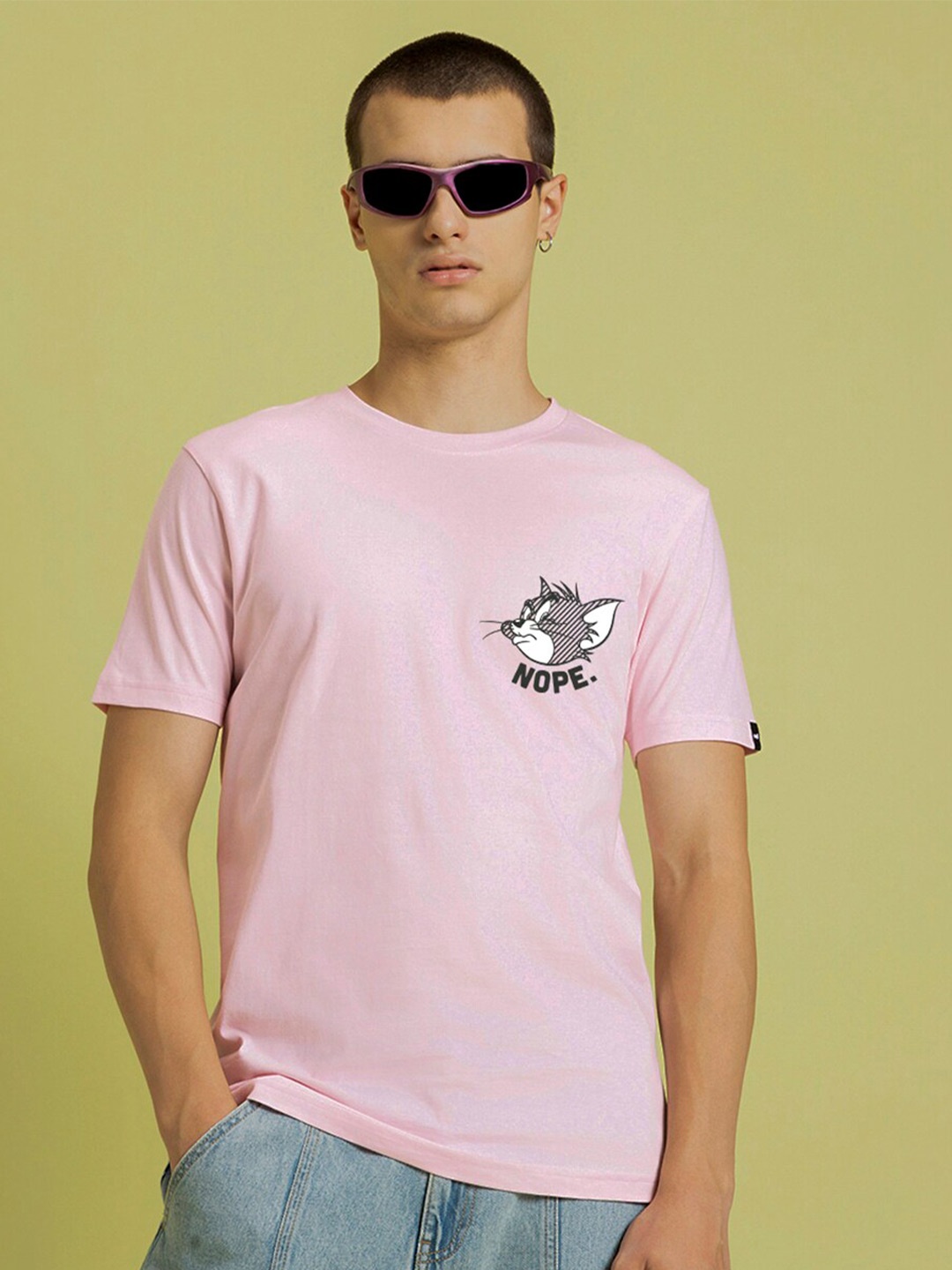 

Bewakoof Tom & Jerry Printed Cotton T-shirt, Pink