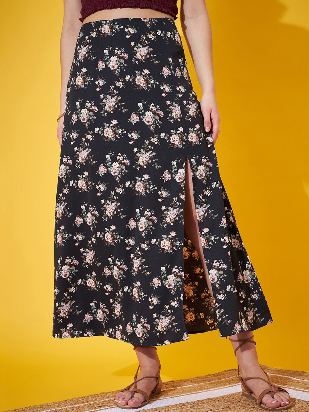 

Berrylush Black Floral Printed High Rise Front Slit A-Line Midi Skirt