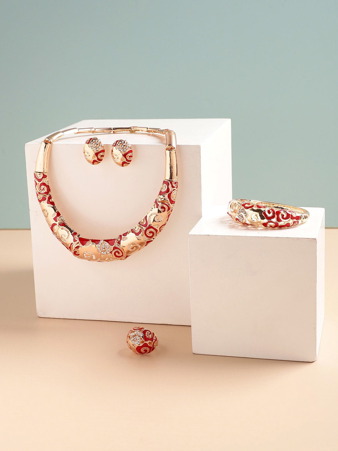 

SOHI Gold-Plated Stone-Studded Jewellery Set