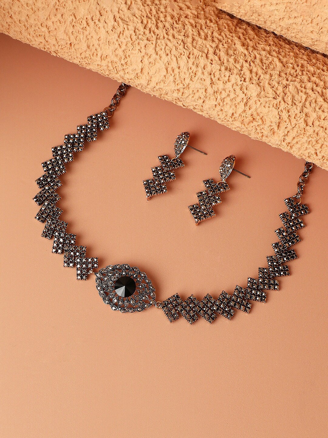 

SOHI Gold-Plated Stone-Studded Jewellery Set