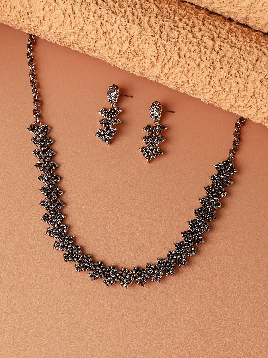 

SOHI Gold-Plated Crystal-Studded Arrowhead Jewellery Set