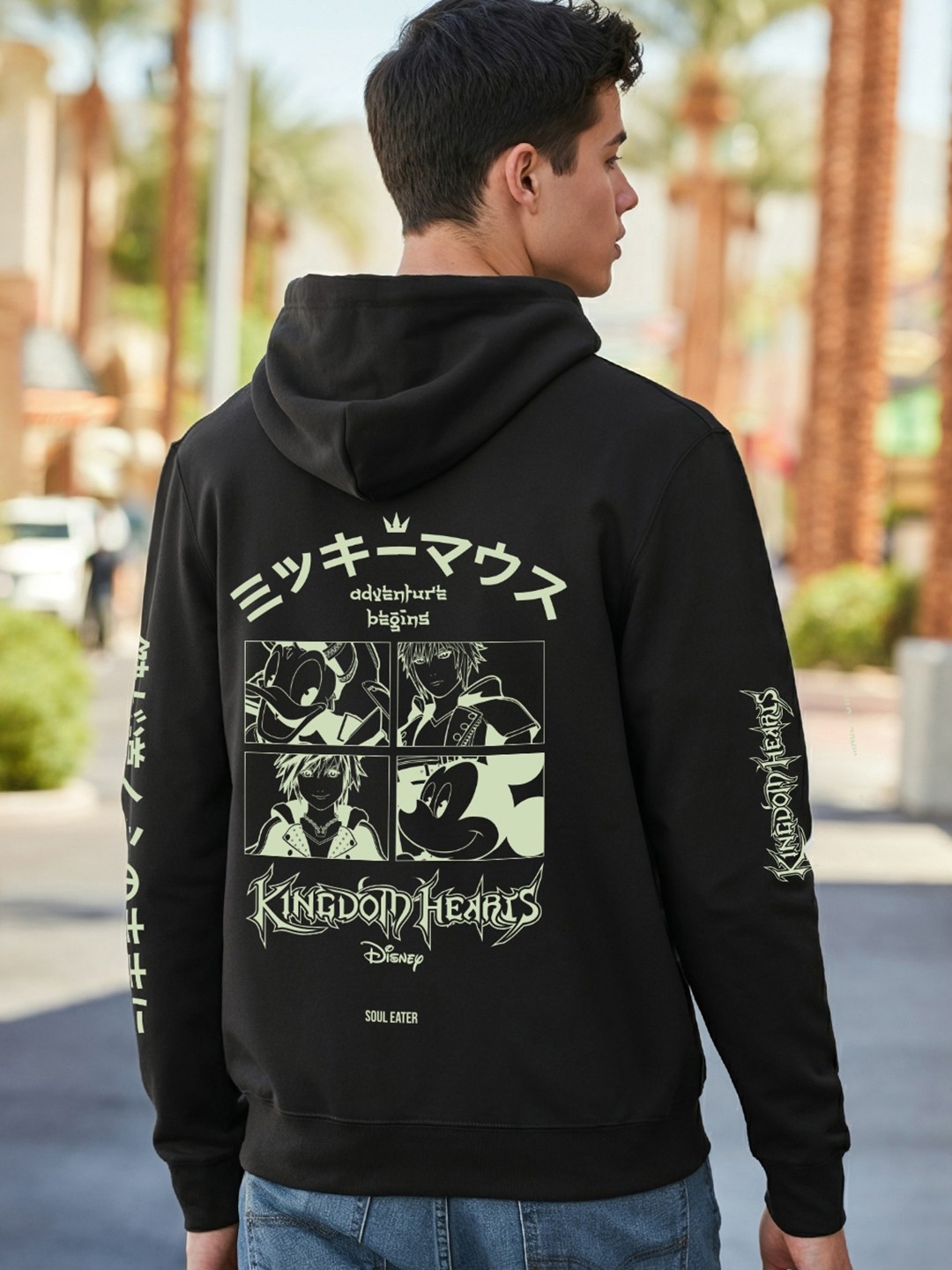 

Bewakoof Official Merchandise Mickey's Kingdom Graphic Printed Fleece Hooded Sweatshirt, Black