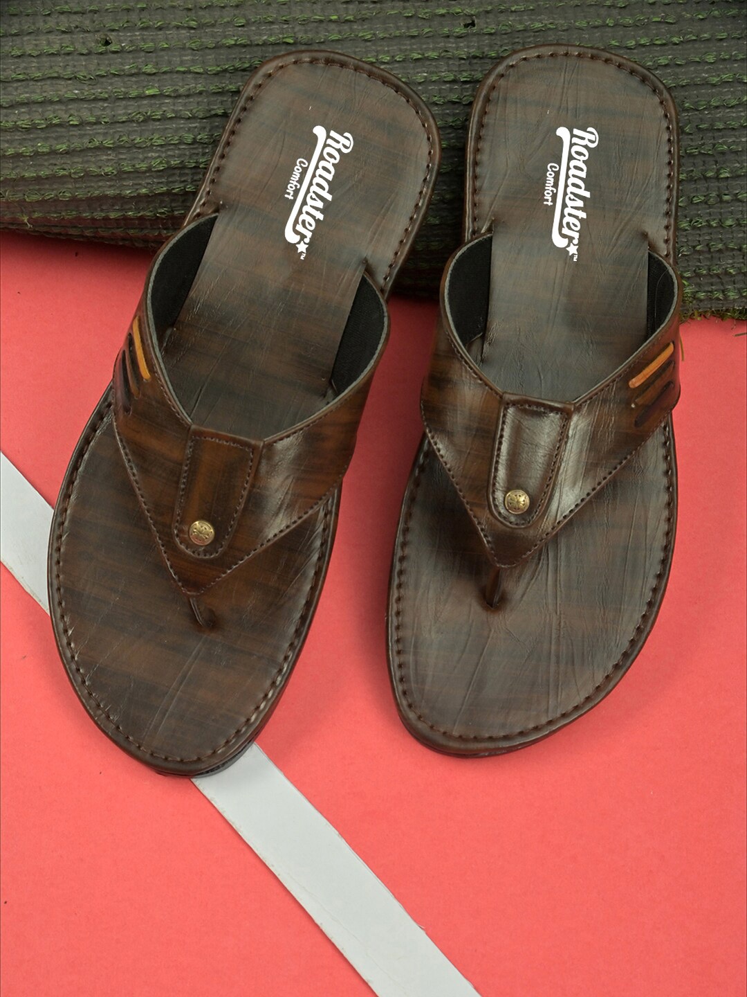 

The Roadster Lifestyle Co. Men Brown Textured Comfort Sandals