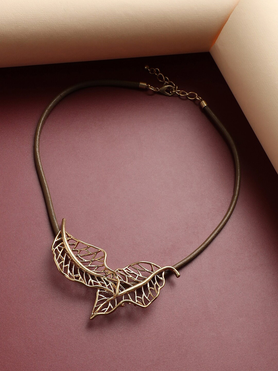 

SOHI Gold-Plated Statement Necklace