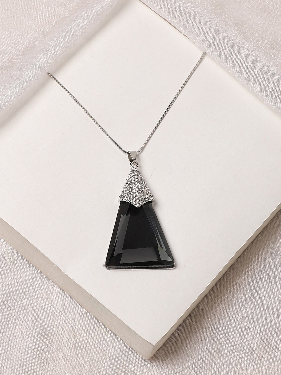 

SOHI Silver-Plated Stone-Studded Necklace