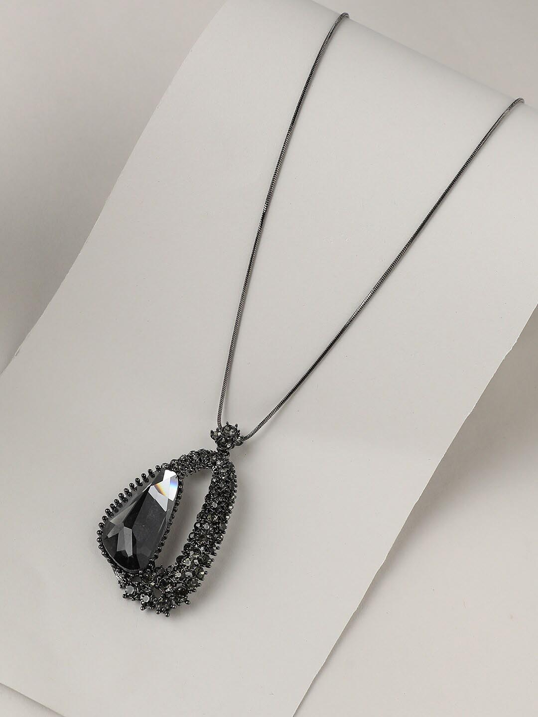 

SOHI Silver-Plated Necklace, Black