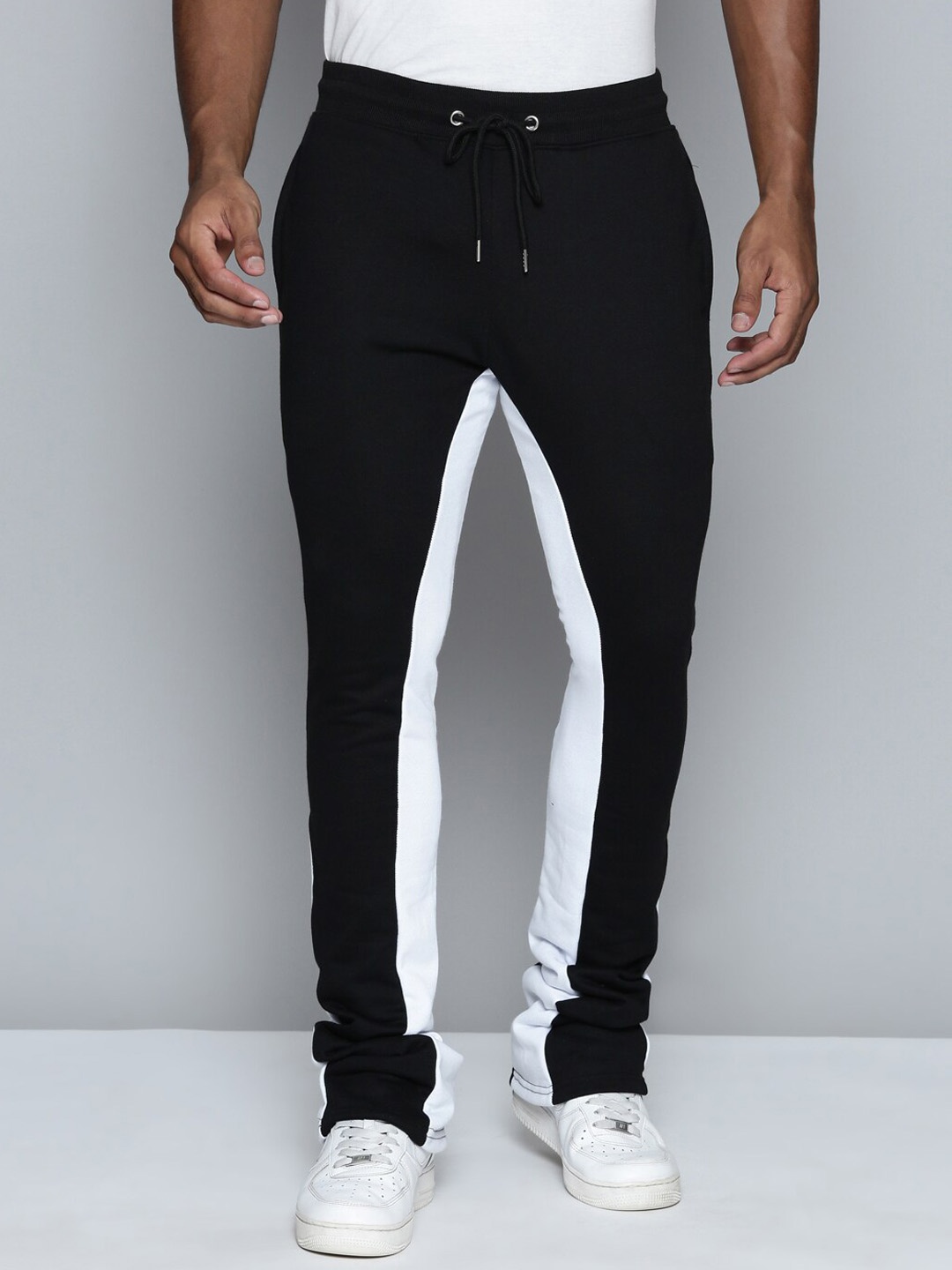

WAIMEA Men Bootcut Fit Mid Rise Track Pants, Black