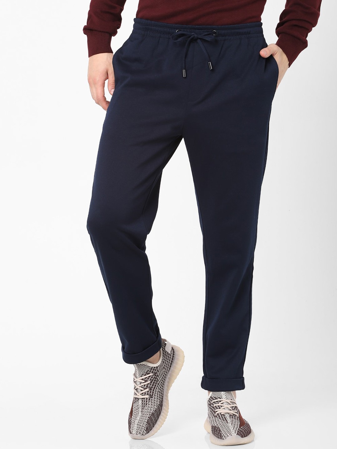 

Celio Men Mid-Rise Track Pants With Side Pockets, Navy blue
