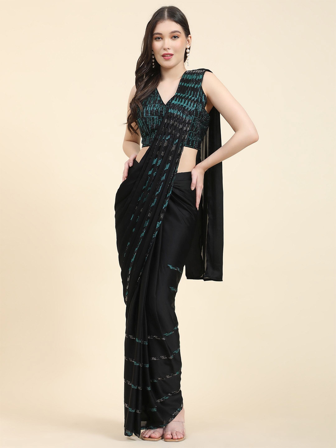 

Phenav Embellished Ready to Wear Saree, Black