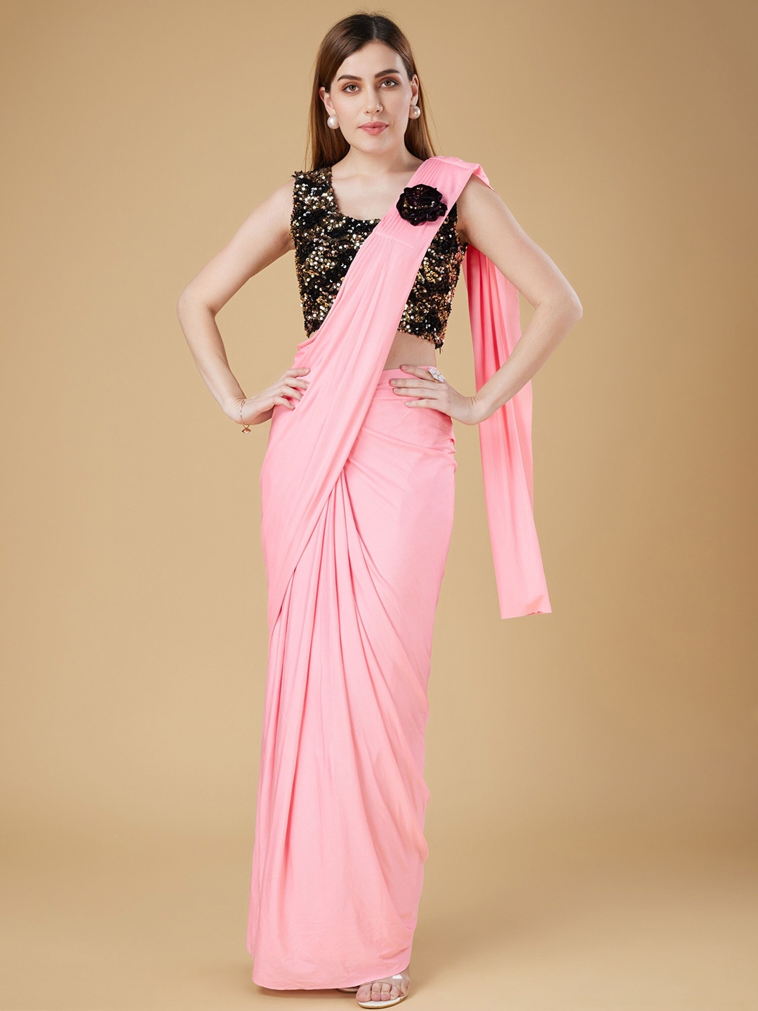 

Phenav Embellished Sequinned Ready To Wear Saree, Pink