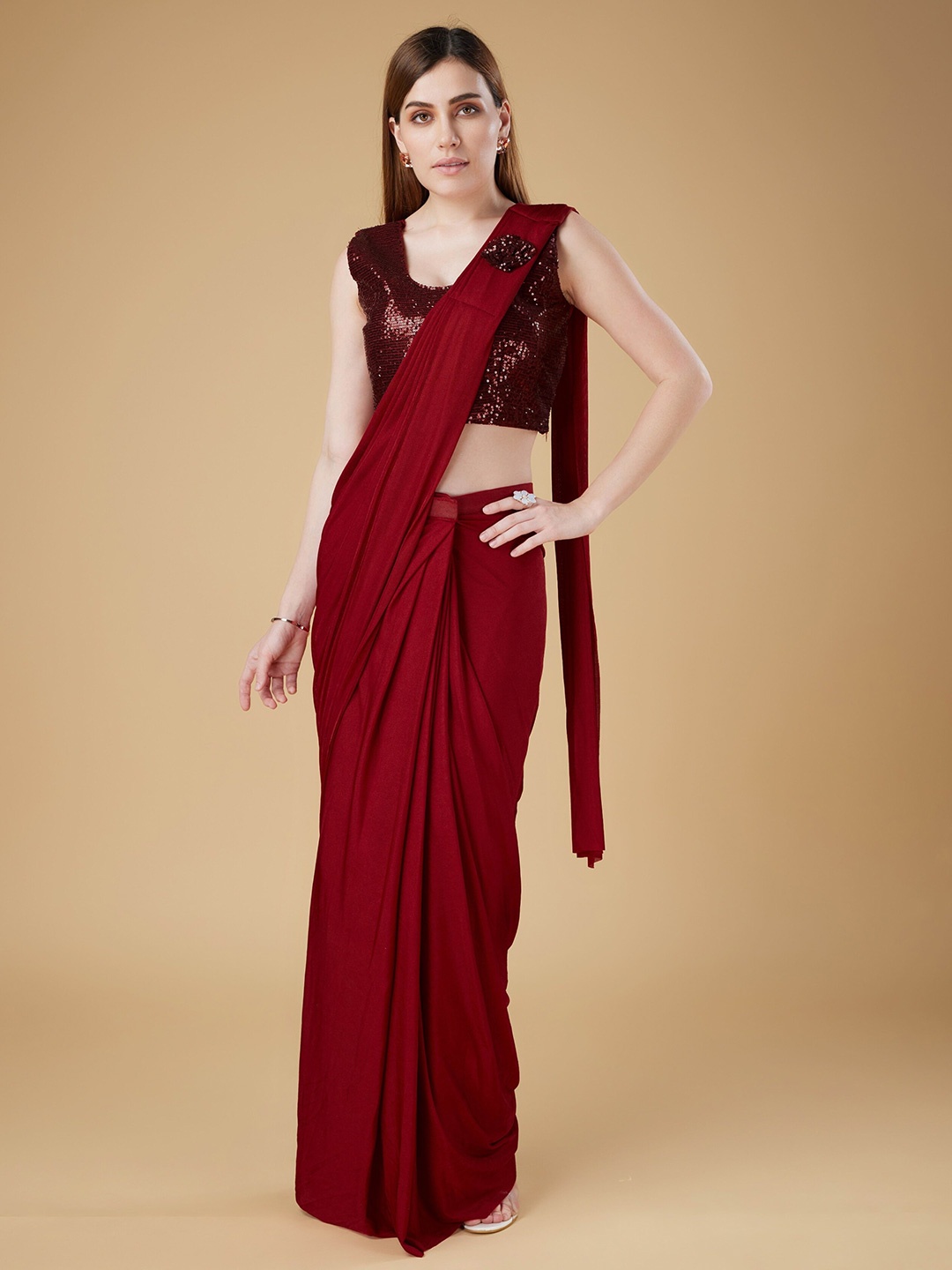 

Phenav Embellished Sequinned Ready To Wear Saree, Maroon
