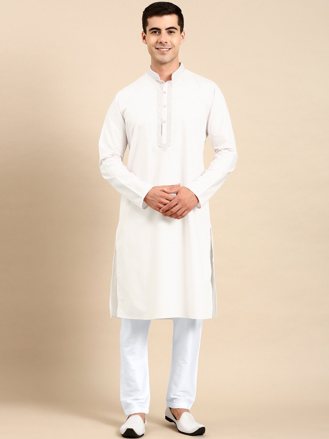 

TheEthnic.Co Ethnic Motifs Embroidered Straight Pure Cotton Kurta with Pyjamas, White