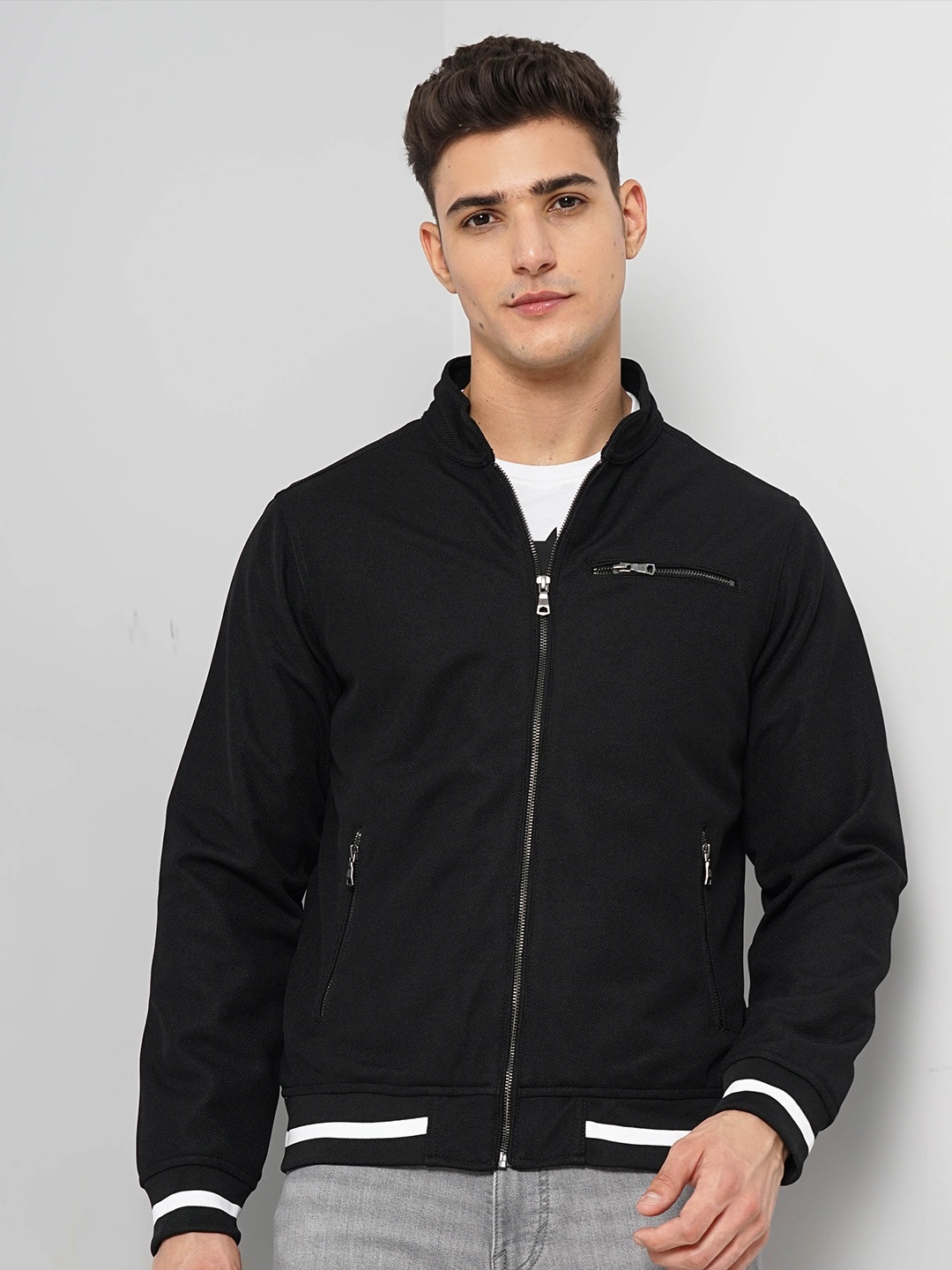 

Celio Mandarin Collar Long Sleeves Front-Open Sweatshirt, Black