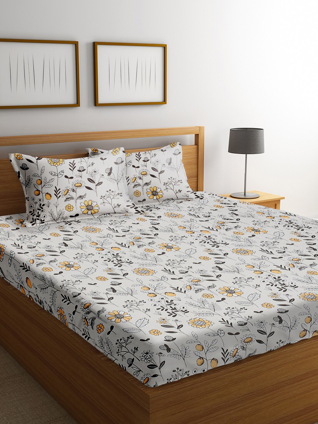 

URBAN DREAM Grey 210 TC Cotton King Bedsheet with 2 Pillow Covers