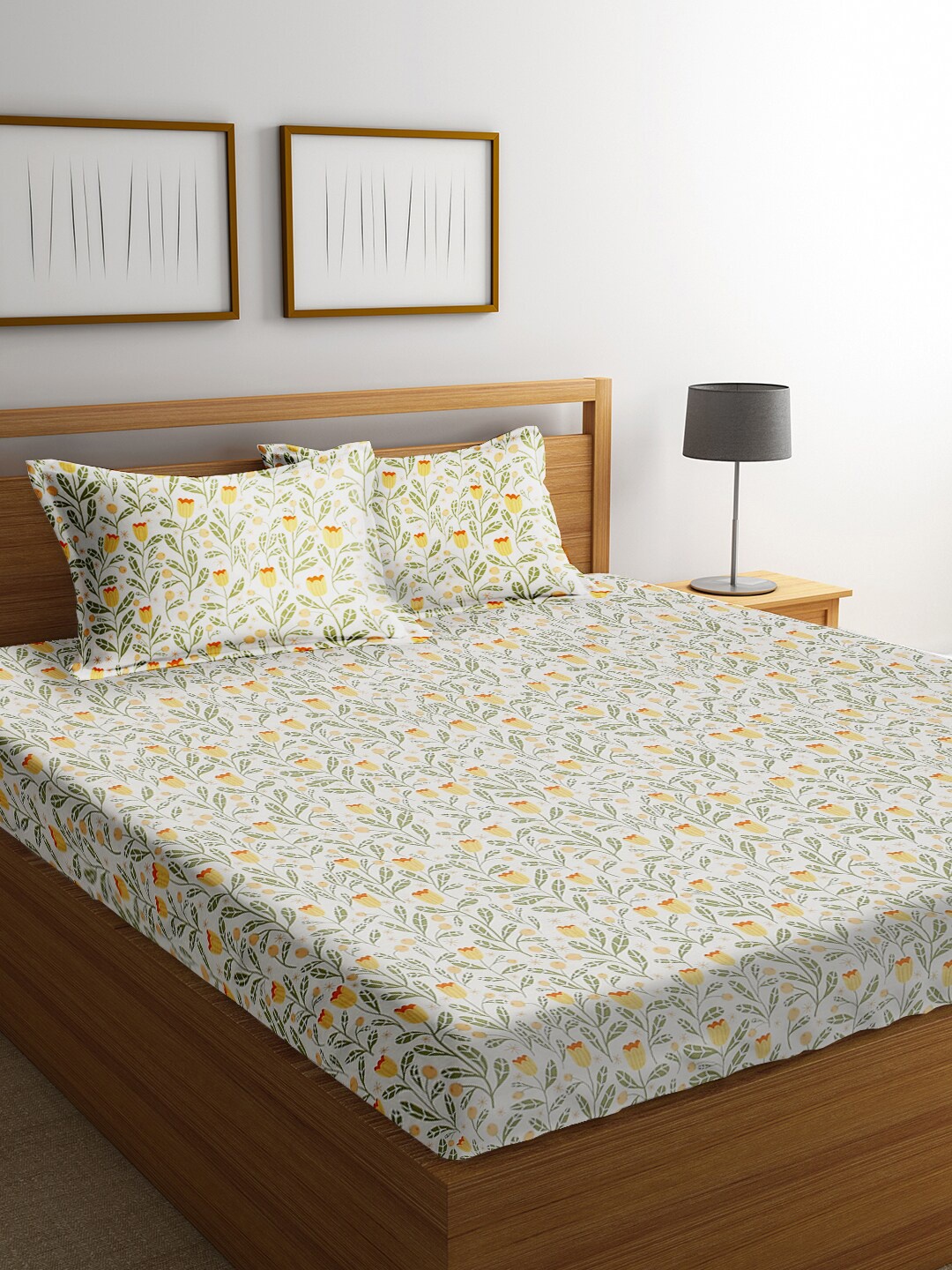 

URBAN DREAM White and Yellow 210 TC King Bedsheet with 2 Pillow Covers