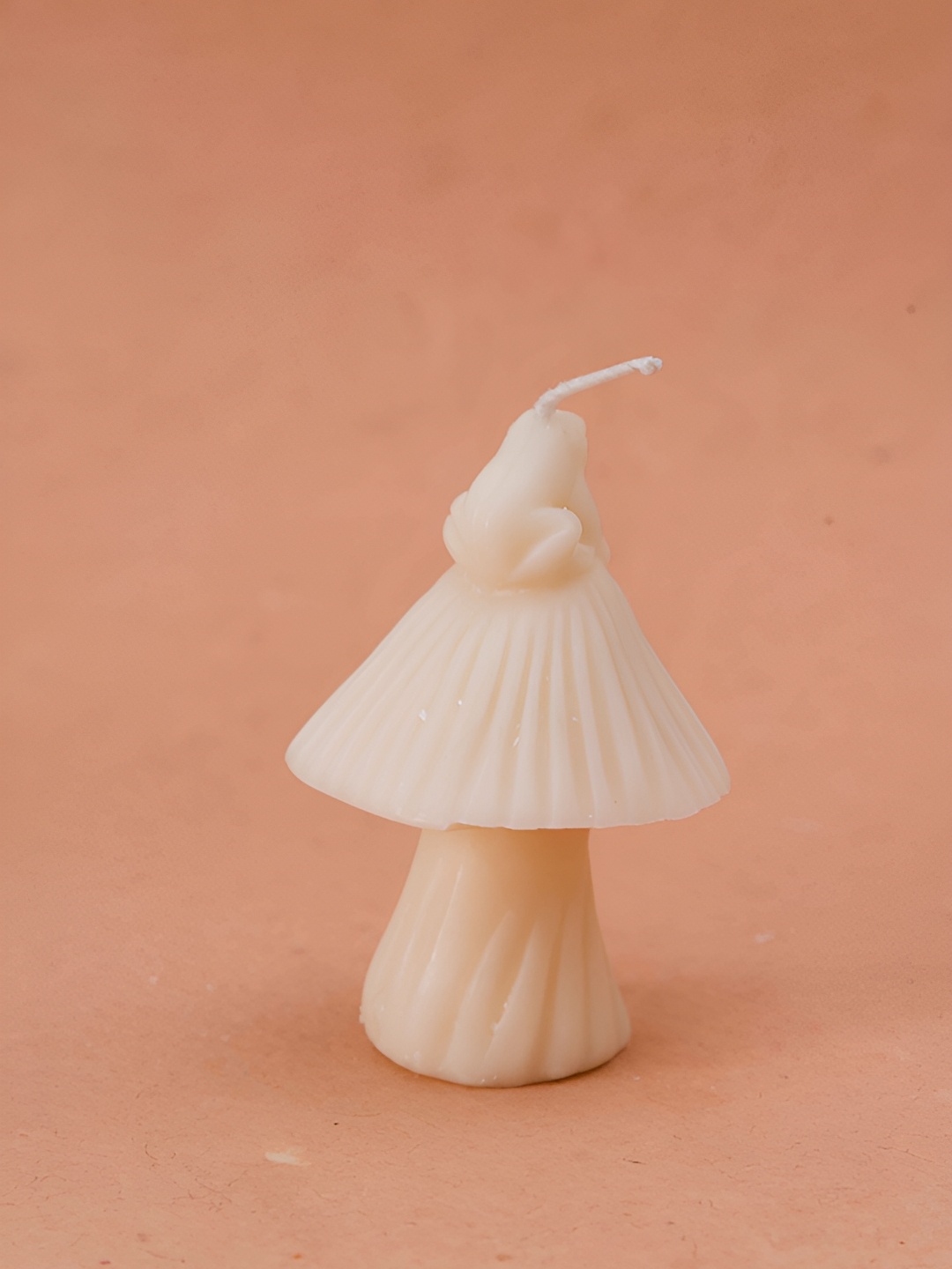 

The Orby House White Scented Shrooms Pillar Candle