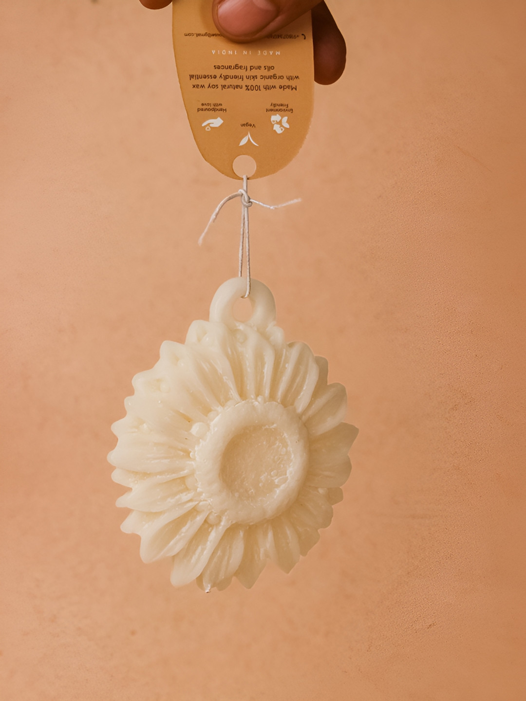 

The Orby House White Sunflower soy wax sachet air freshener