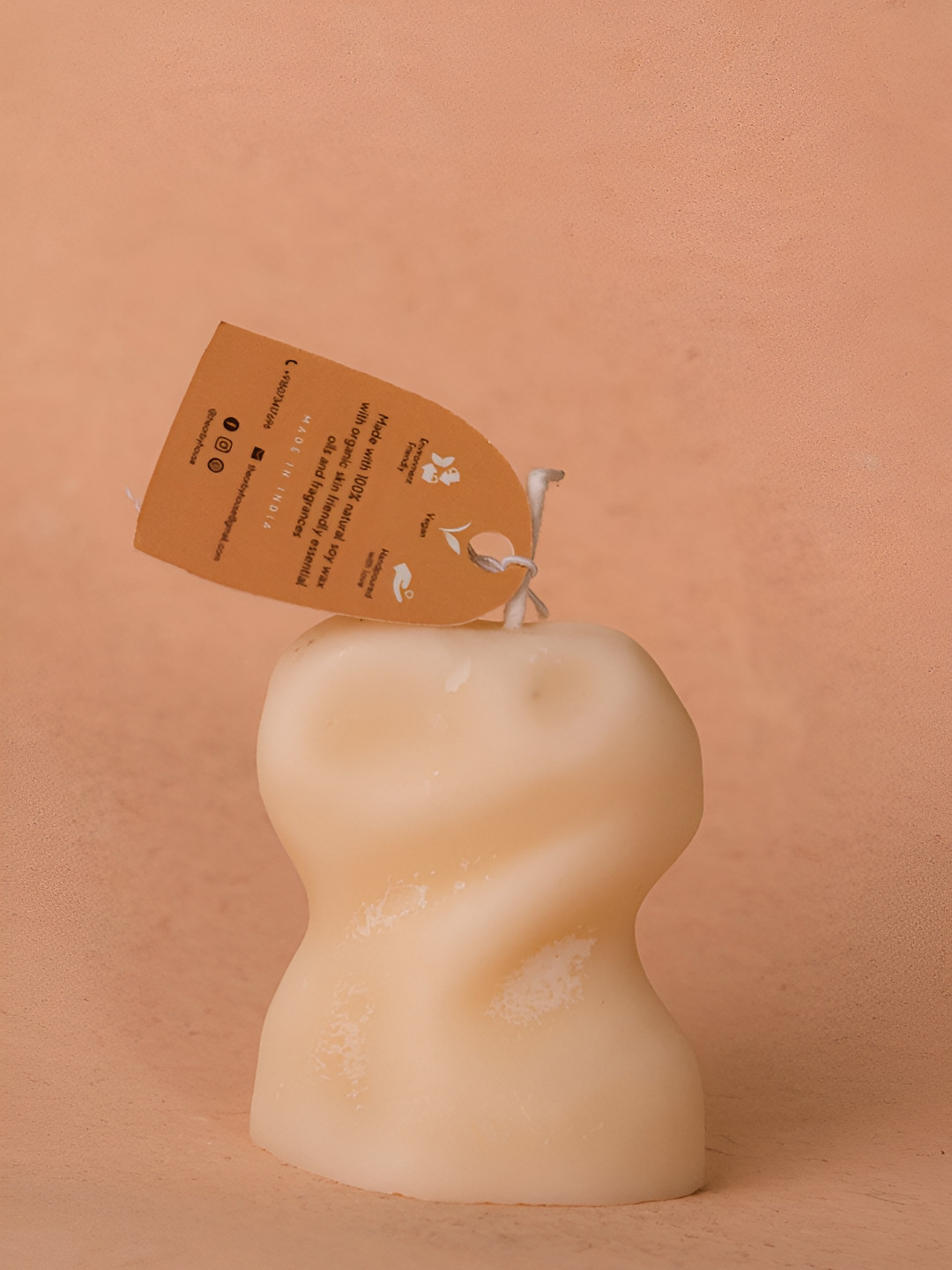 

The Orby House White Scented Organic Shape Pillar