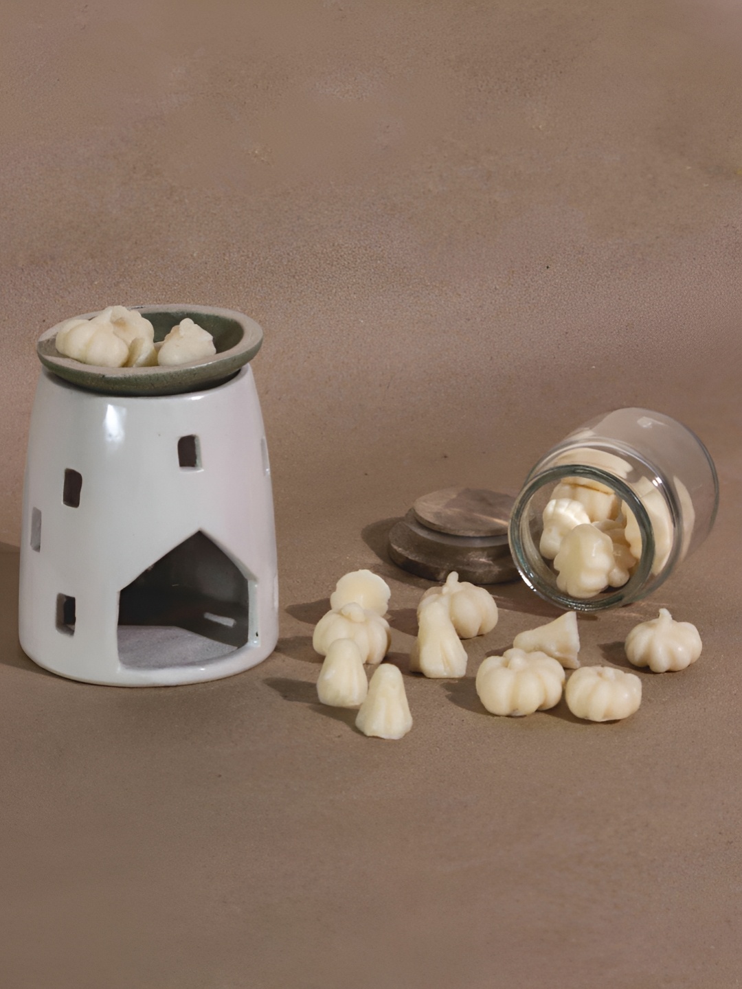 

The Orby House White 12 pieces Miniature halloween themed Wax melts Candles