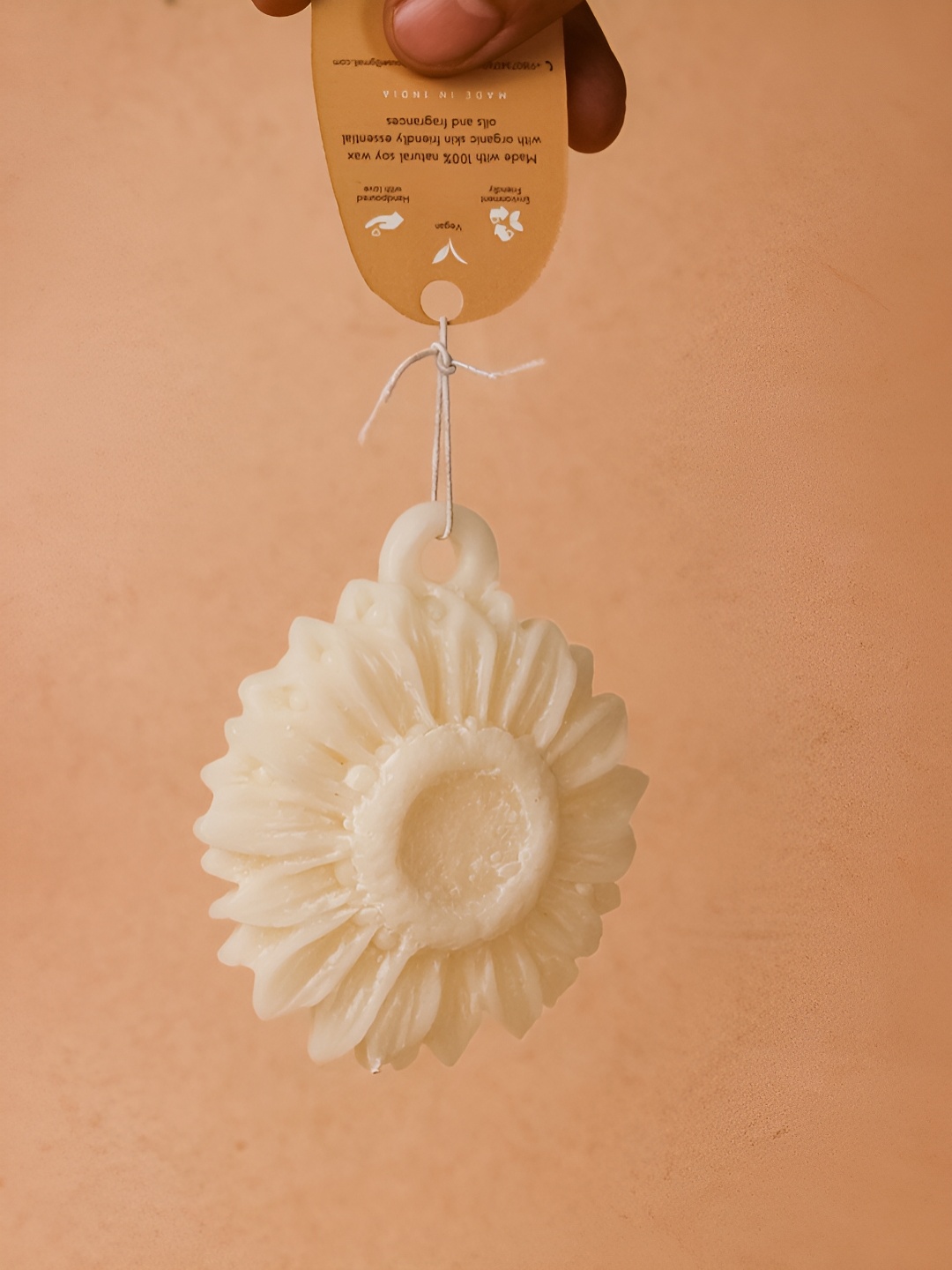 

The Orby House White Sunflower soy wax sachet air freshener