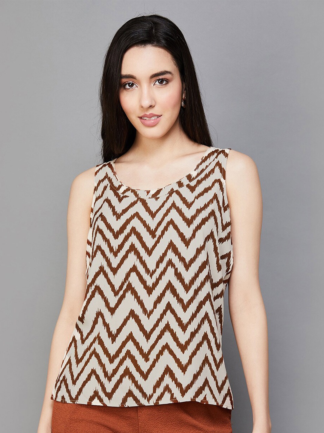

CODE by Lifestyle Chevron Printed Top, Brown