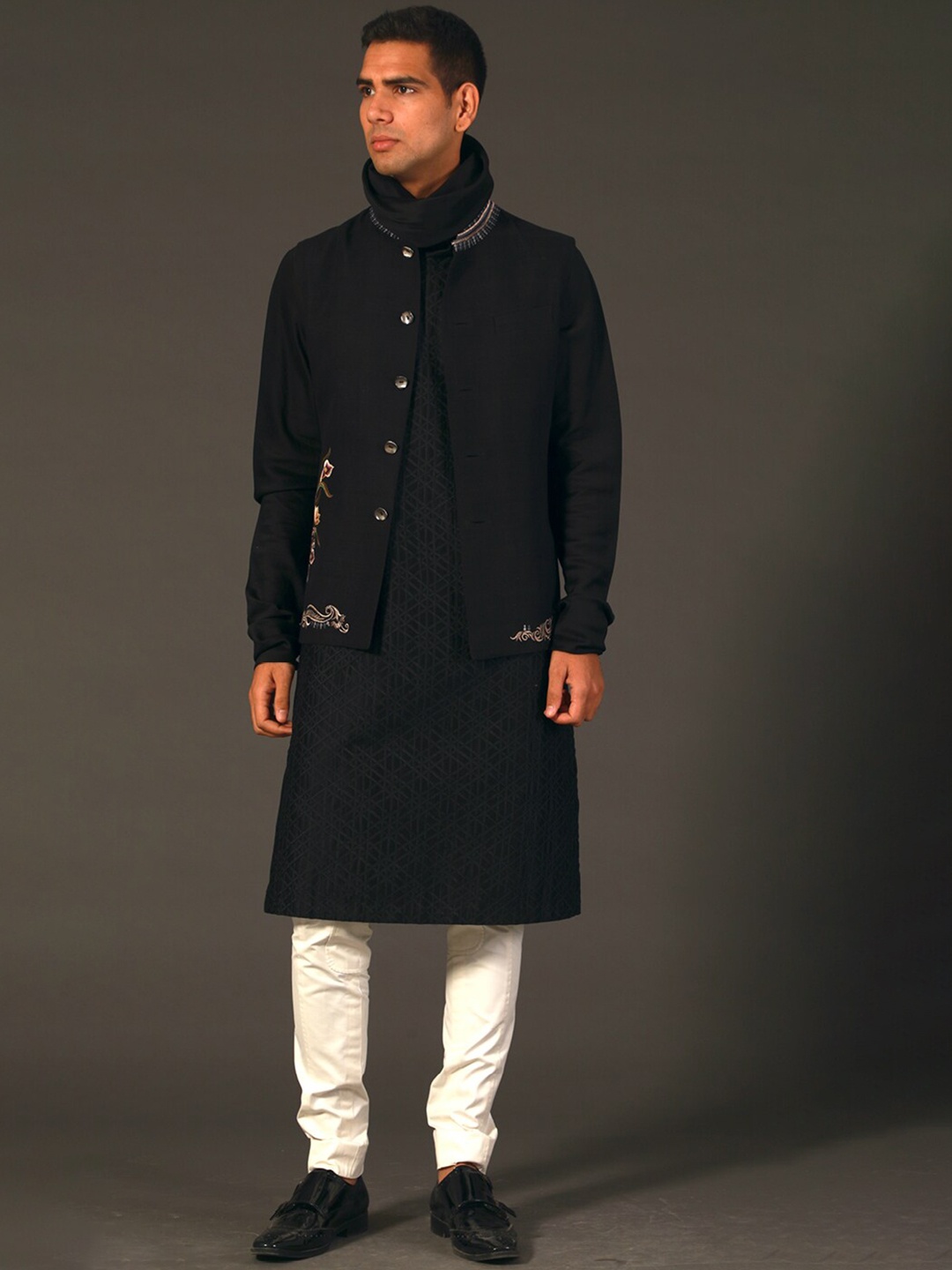 

Rohit Bal Printed Pure Silk Kurta & Churidar, Black