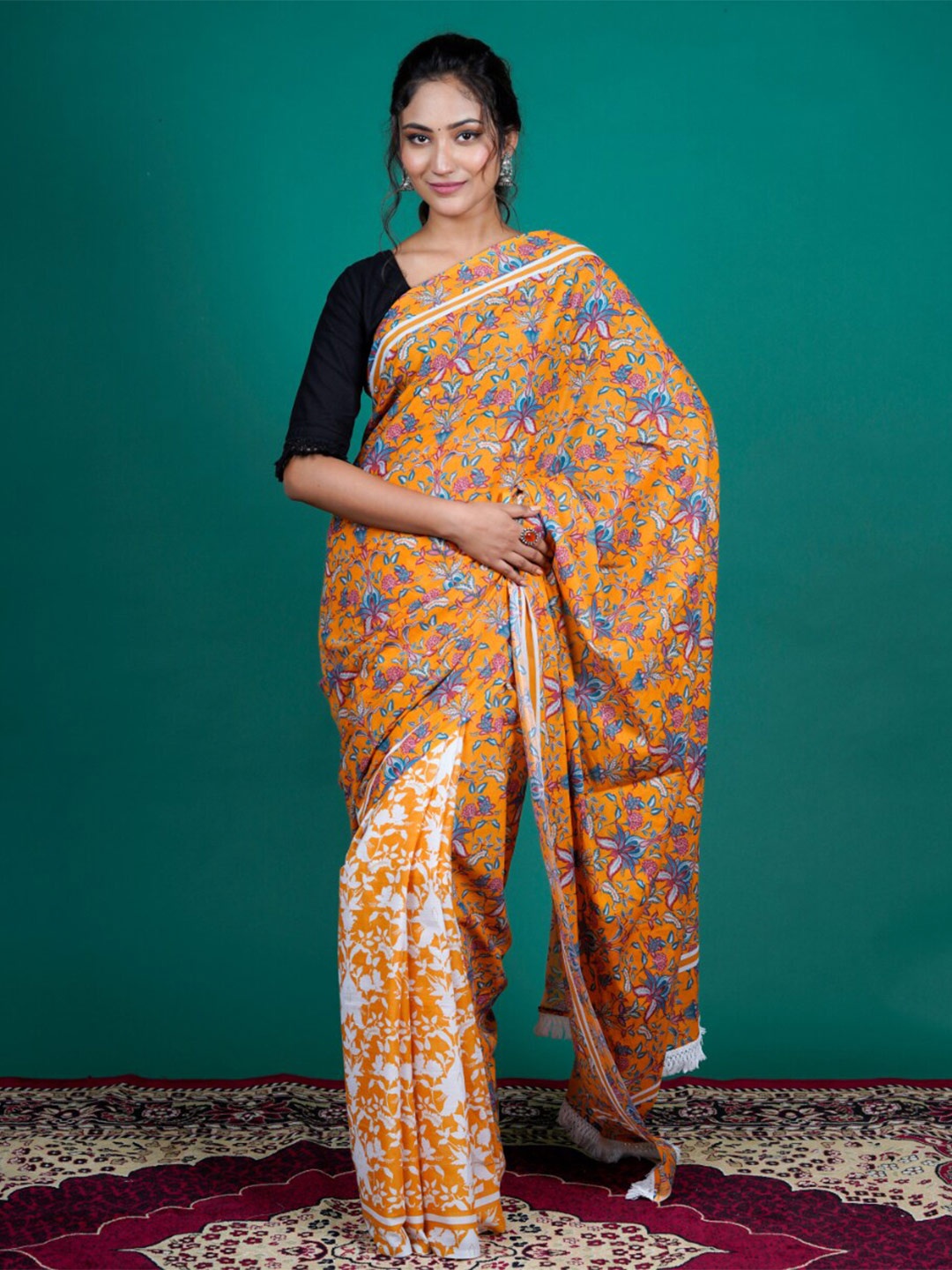 

BUTA BUTI Floral Printed Pure Cotton Saree, Orange