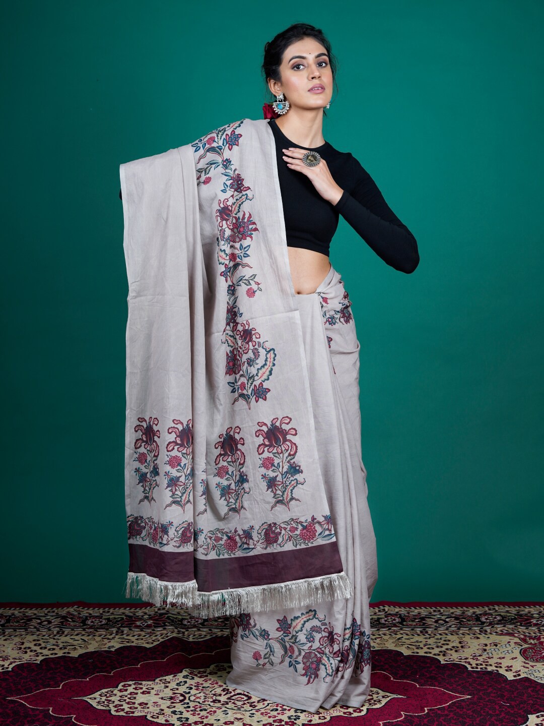 

BUTA BUTI Floral Printed Pure Cotton Saree, Grey